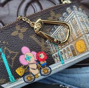 NEW Louis vuitton 2022 Vivienne Holiday Key Pouch